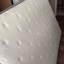 Queen Size Serta Mattress With Box Spring And Bed frame 