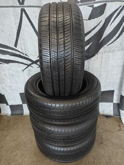 235/55r17 Yokohama Avid Ascend GT All Season Tires