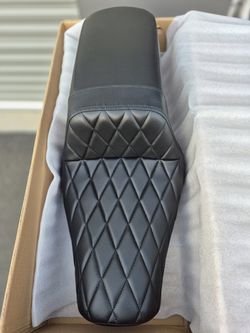 New Harley 2up Sportster leather diamond stitched seat