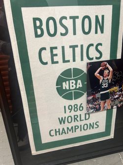 Larry Bird 🦅 Celtics Autographed 3000$
