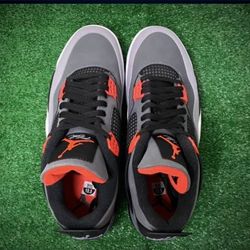 New Jordan 4 Mens 10