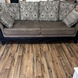 90” Rolled Arm Loveseat Sofa With Pillows