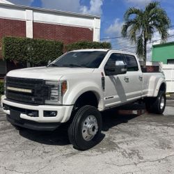 2019 Ford Super Duty Platinum 
