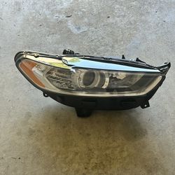 Ford Fusion Headlight Assembly 