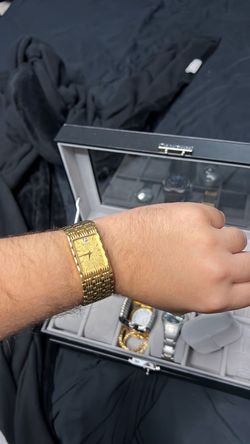 Bulova 97D05 gold-tone rectangular watch Unisex. Rare watch