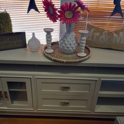 CUTE LARGE WHITE TV STAND AT PICKY PINCHERS 801 TURNER ST CLEARWATER OPEN TODAY 12-6 FREE DELIVERY 