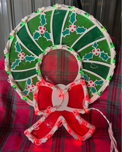 Lighted Christmas Wreath Window Decoration.