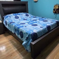 Bookshelf Bedroom and Side Table for Sale!
