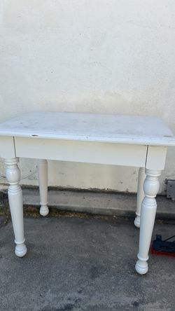 Small desk