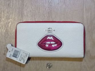 BRAND NEW Vintage Leather Coach Two-tone Zipper Wallet