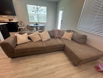 Sectional color taupe