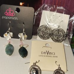 #1928, PAPARAZZI & DA VINCI LOT EARRINGS, NEW WITH TAG
