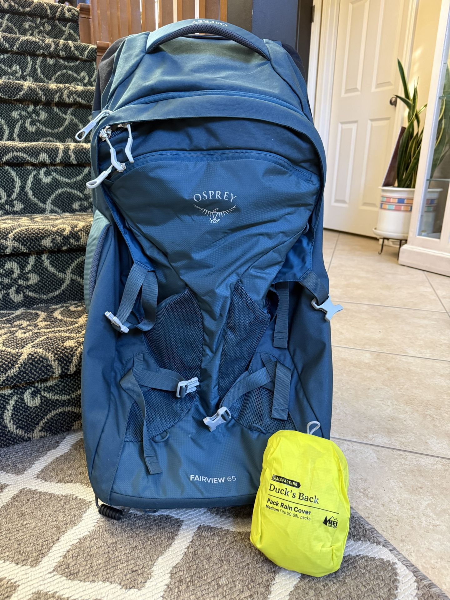 Fairview Wheeled Travel Pack 65L/27.5. With Duck’s Pack Rain Cover