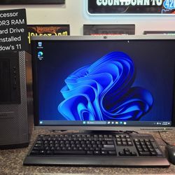 Dell Optiplex Desktop Computer With Monitor Keyboard And Mouse Included