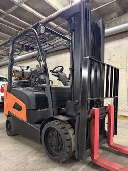 2021 DOOSAN forklift for sale, 6600 lb lifting capacity,3 stage, side shift