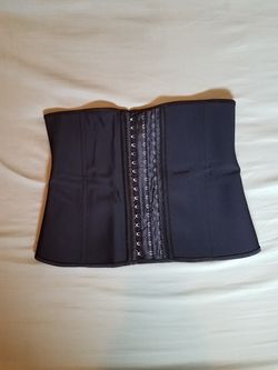 Luxx Curves Traditional Waist Trainer for Sale in Barnegat Township