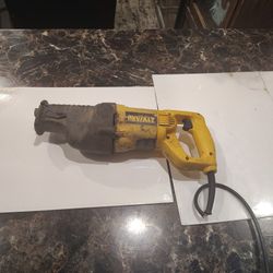 DEWALT 310 VS RECIPROCATING SAW