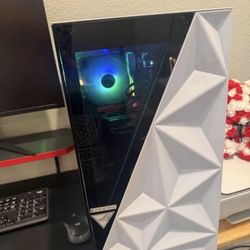 Gaming Pc 32gb ram 16gb tarjeta gráfica y 1tb almacenamiento Core i7-14700