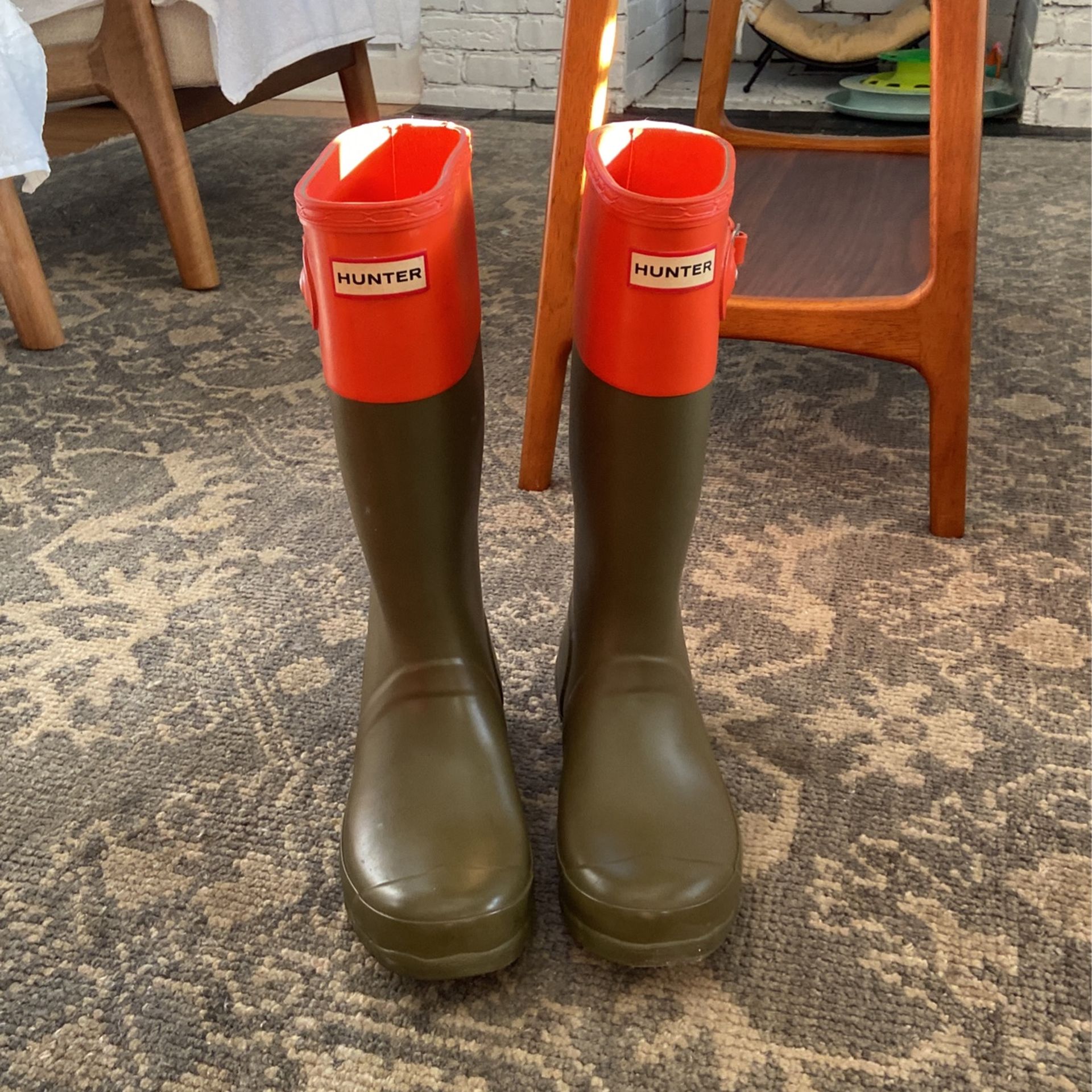 Womans Army Green / Orange Hunter Boots Size 7