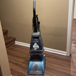 Hoover Deep Cleans Forward And Reverse Carpet Wash Vaccume 