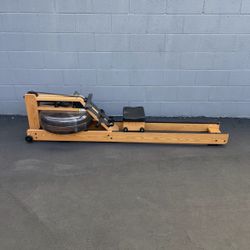 WaterRower Oak Rowing Machine with S4 Monitor…. Home Gym Fitness….