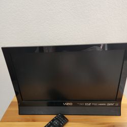 Vizio  TV 19"
