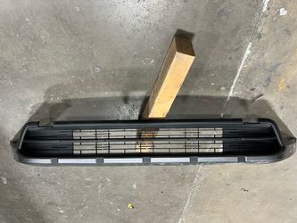 Toyota bZ Lower Grille