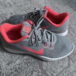 Women’s Nike Running Shoes 7.5