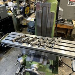 Machinist Lathe Tooling Both Large And Small