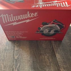 Milwaukee M18 Circular Saw Brand NEW 18V