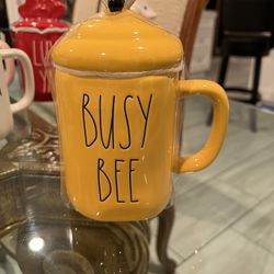 Rae Dunn Busy Bee Mug With Topper