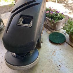 "20 Floor Scrubber 
