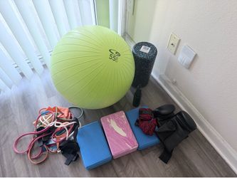 Fitness Bundle – Yoga, Resistance Bands, Foam Roller, Boxing Gloves