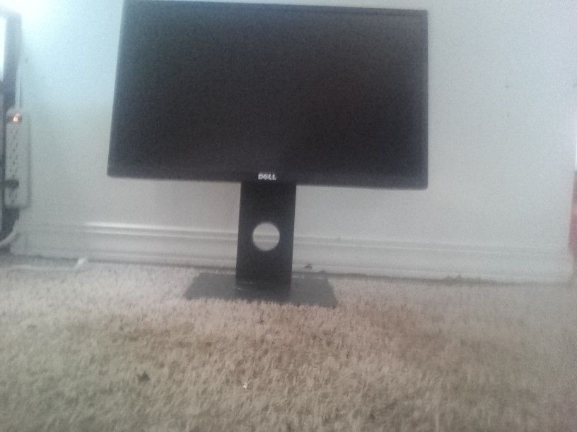 Dell P2217Hb Monitor For $10 Or Best Offer