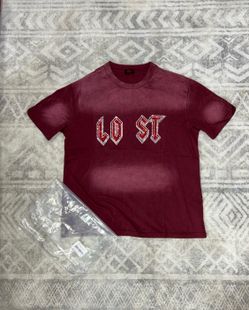 Lost Intricacy burgundy tee