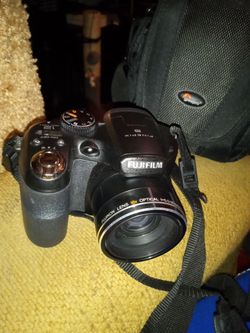 Fugi Finepix S2550HD