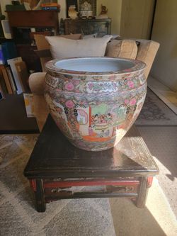 Vintage Chinese porcelain planter bowl
