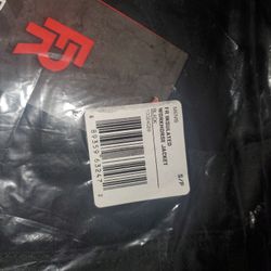 BRAND NEW WITH TAGS ARIAT FR MEN'S INSULATED JACKET SIZE SMALL 