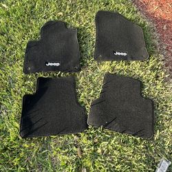 2017 Jeep Cherokee Mats