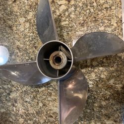 Hydromotive Intimidator Quad IV 4 Blade Prop 15.5 X25p L