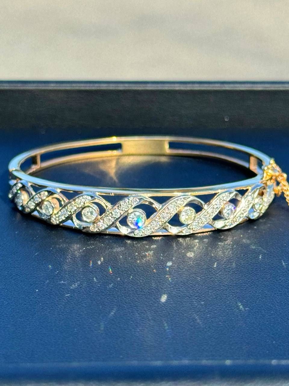 14k solid yellow gold 2.2CTW Round Diamond Infinity Bangle Bracelet 24 grams