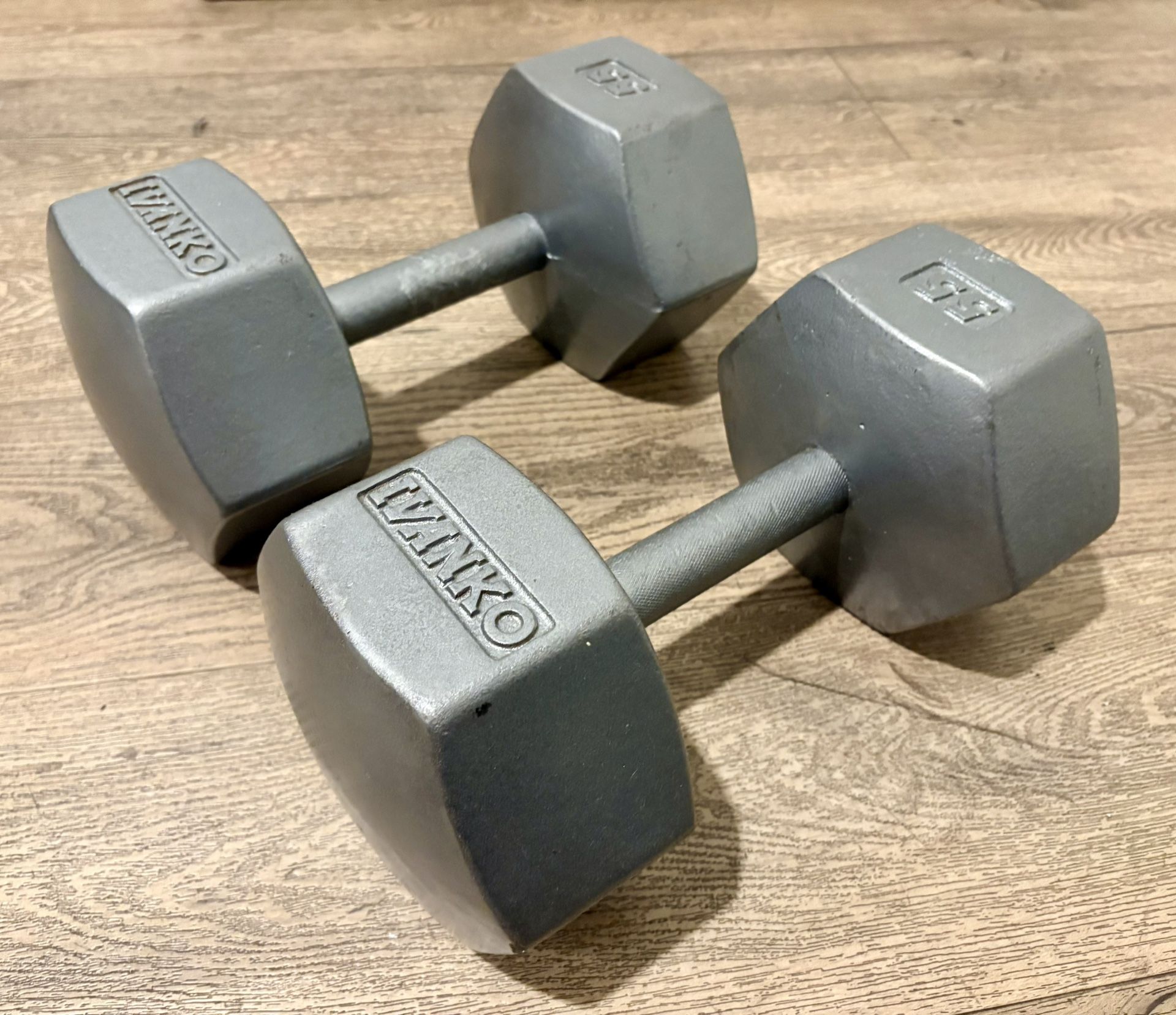 Vintage set. (2) IVANKO Hex Dumbbells 55 lbs Total: 110 lbs $1.8 per pound.