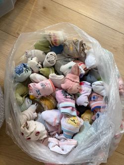 Free Kids socks 2-3 years old.