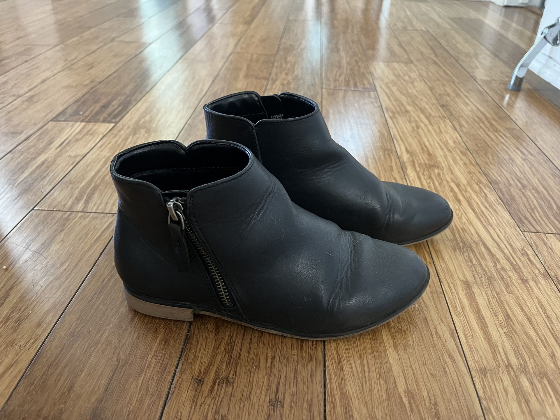 Girls Boots Size 3