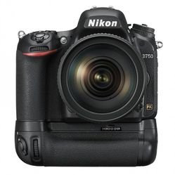 Exclusive Sale: Nikon MB-D16 Battery Grip