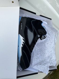 Jordan Retro 5 University Blue