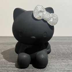 2011 Sephora x Hello Kitty brush container