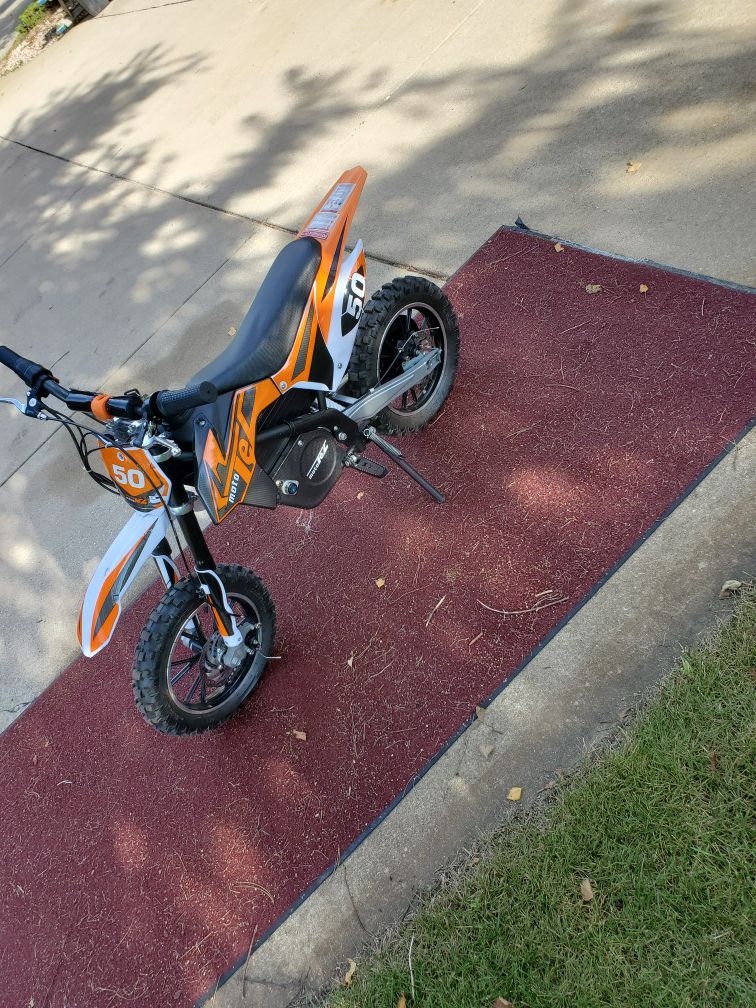 MotoTec 24v electric dirt bike