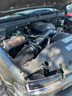 Chevy Silverado gmc Sierra cold air intake Kit (brand new) 99-06