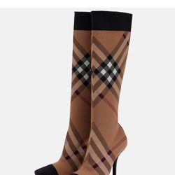 New Authentic Burberry Dolman Check Boot Size 38.5